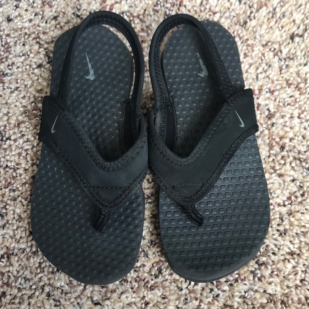 Nike slip on sandal
